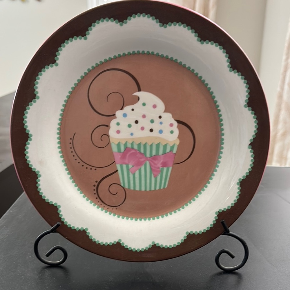 Cupcake Design Decorative Plate